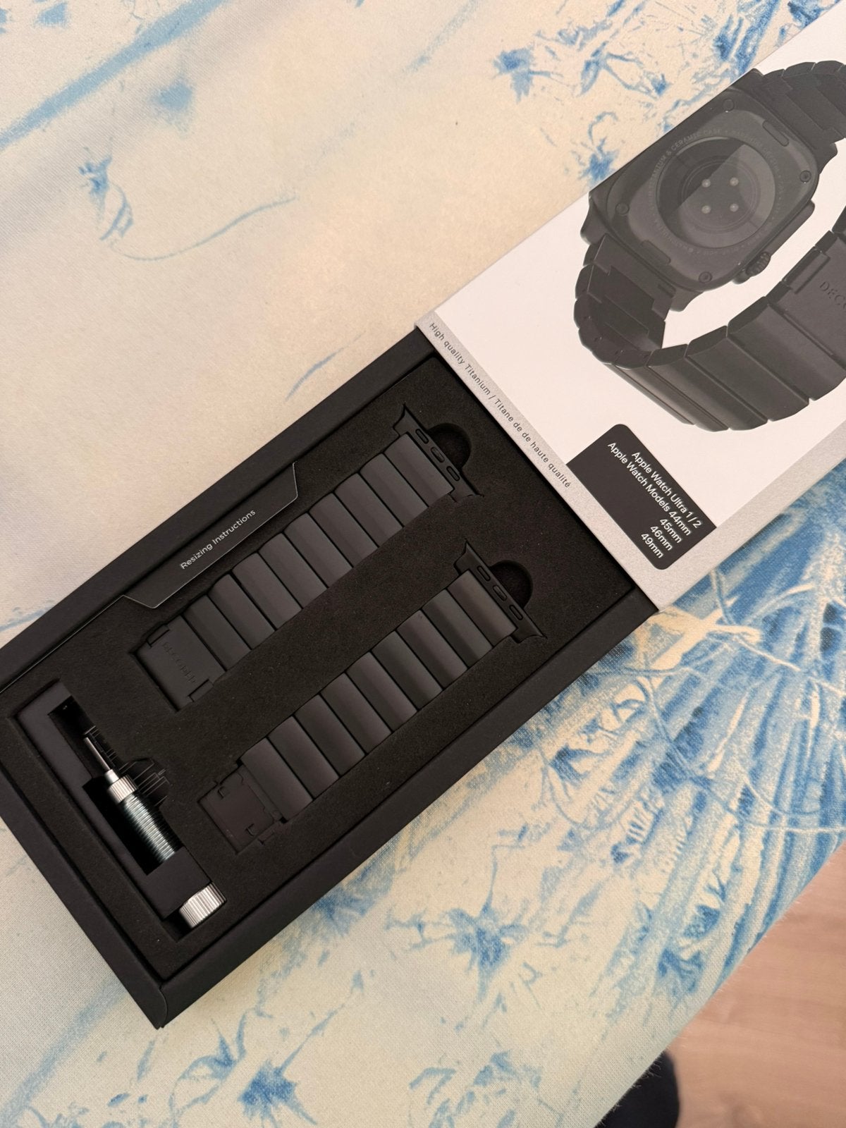 Apple Watch Ultra titanium black armband is nog nieuw, Telecommunicatie, Mobiele telefoons | Apple iPhone, Ophalen, Nieuw