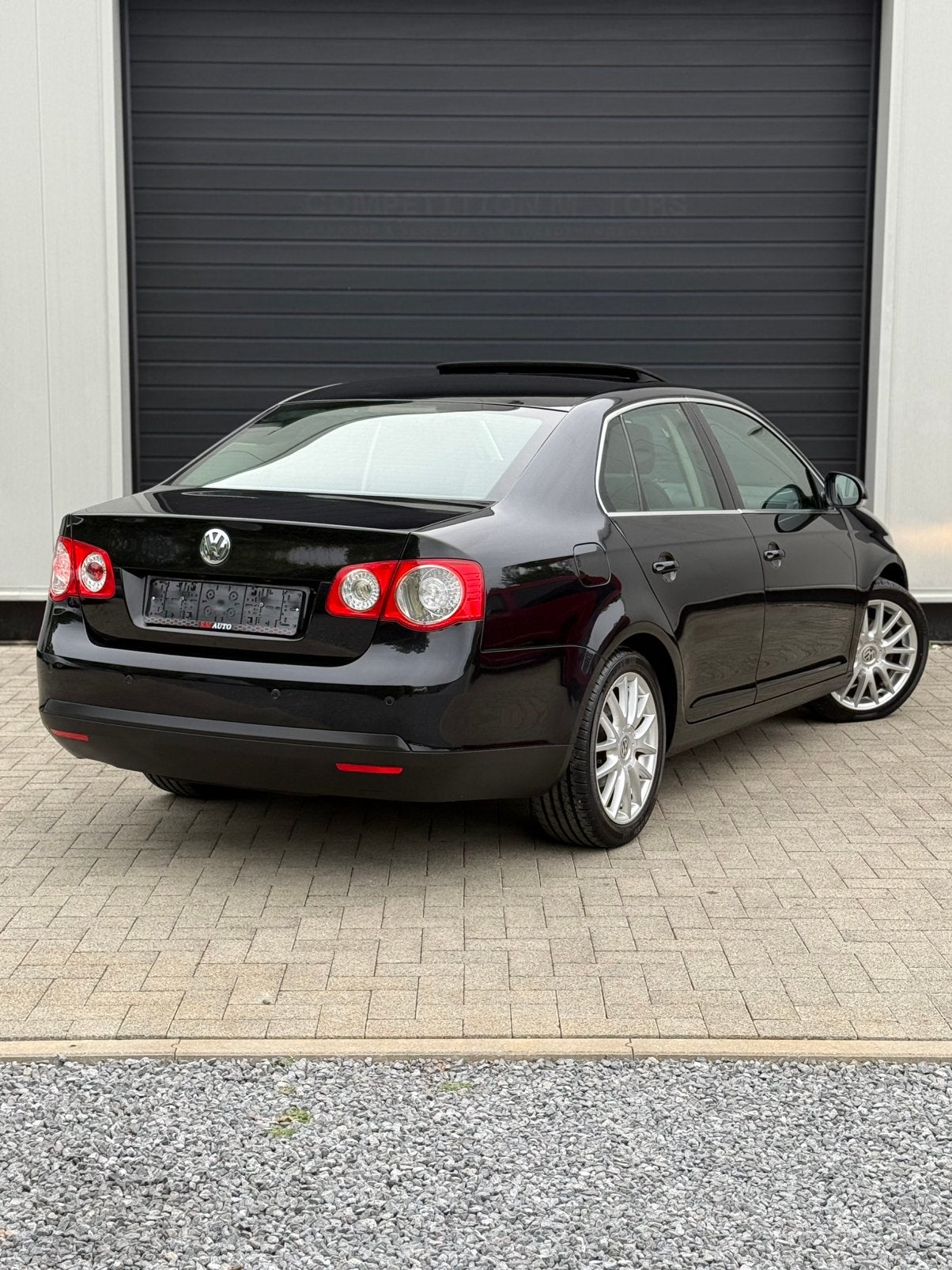 Volkswagen Jetta 2.0FSI Benzine Automaat Gekeurd, Automaat, Bedrijf, Berline, 5 deurs