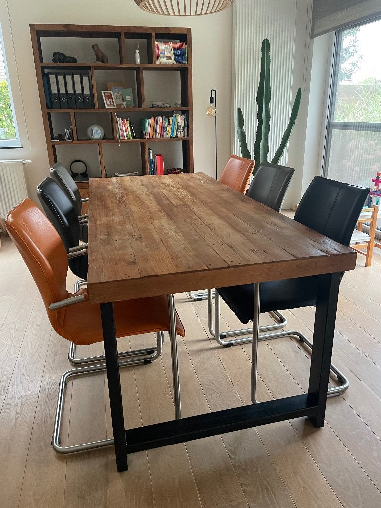 Eetkamerstoelen in lederen design, Maison & Meubles, Chaises, Autres matériaux, Autres couleurs, Comme neuf, Cinq, Six Chaises ou plus