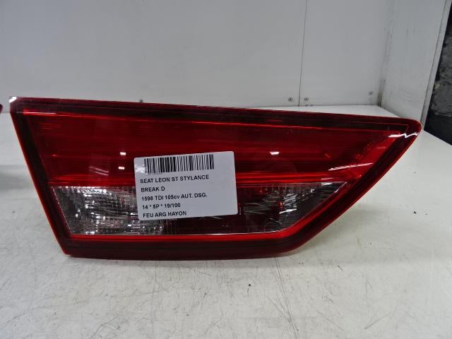 ACHTERLICHT LINKS ACHTERKLEP Seat Leon ST (5FF) (5F9945093), Gebruikt, Mevr. I. Hauben, Rue de l'Espoir 34 34
4030  GRIVEGNÉE, BE