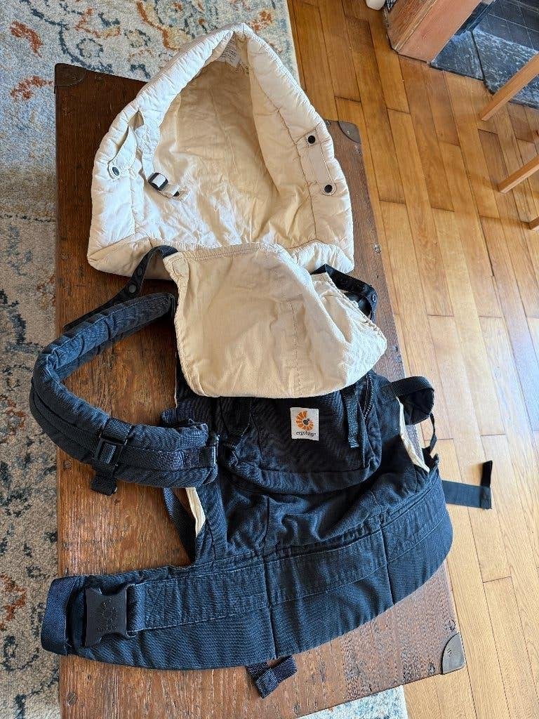 Porte-bébé Ergobaby Original avec réducteur nouveau-né, Enfants & Bébés, Porte-bébés & Écharpe porte bébé, Autres marques, Porte-bébé