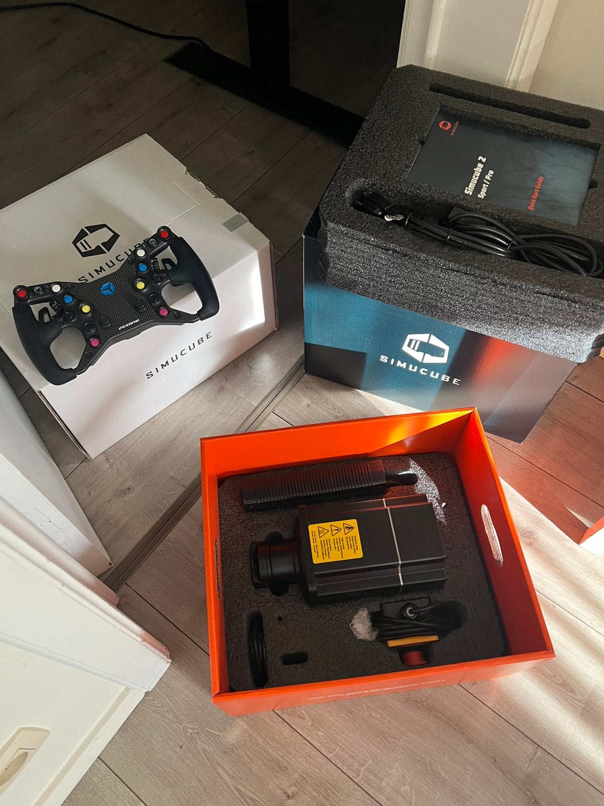 Simucube 2 Pro + commandes cubiques f core, + GARANTIE, Enlèvement ou Envoi