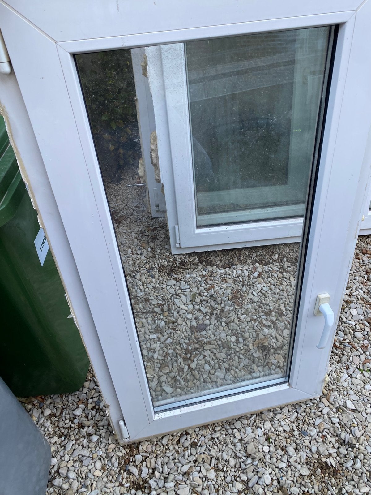 2 kunstof kozijnen met HR+ glas 65x120, Enlèvement, Comme neuf