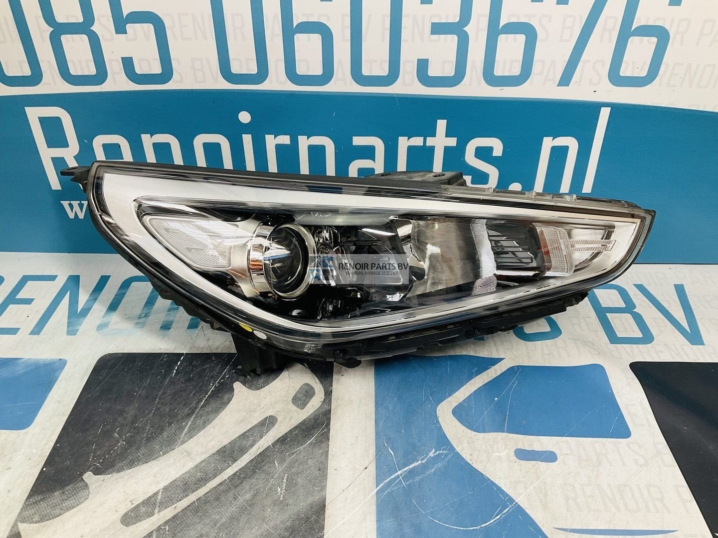 Koplamp Hyundai i30 Rechts Led 92102G4020 Origineel 2-D5-520, -, Utilisé, -, Enlèvement ou Envoi