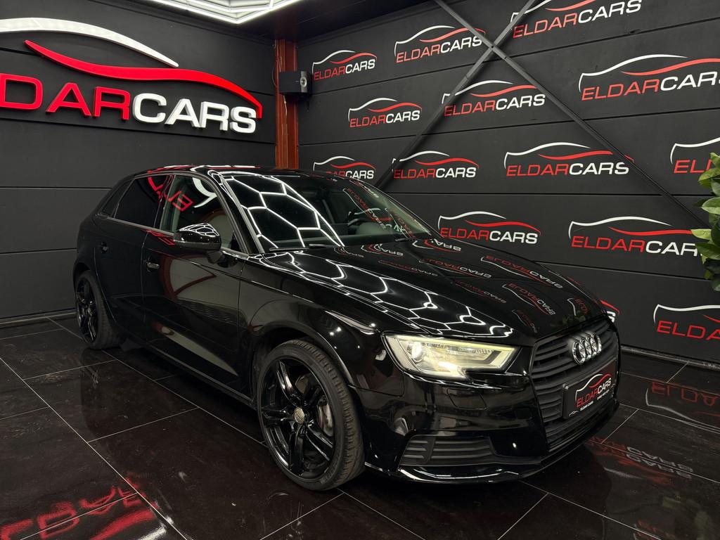 Audi A3 Sportback met Keuring voor Verkoop!, Voorwielaandrijving, Gebruikt, Euro 6, Zwart