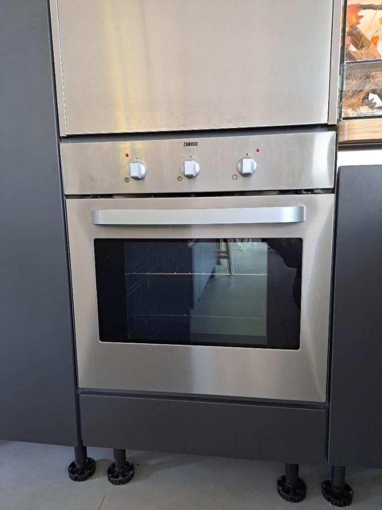 Four encastrable, Electroménager, Encastré, 45 à 60 cm, Enlèvement, Utilisé