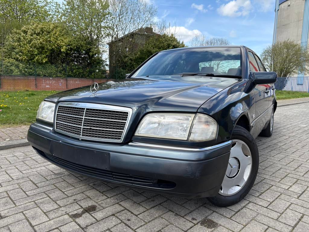 MERCEDES C200 Essence 1er propriétaire, Autos, Achat, Entreprise, Boîte manuelle, Noir