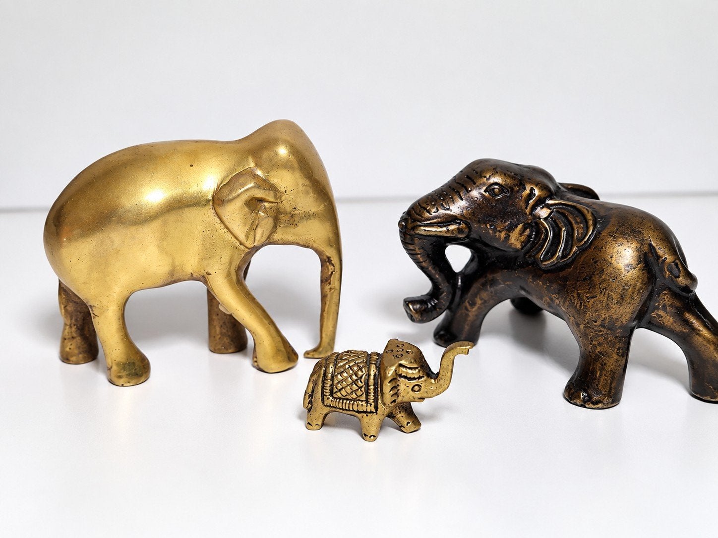 Set van 3 vintage metalen olifanten – messing/brons, Enlèvement ou Envoi, Comme neuf, Animal