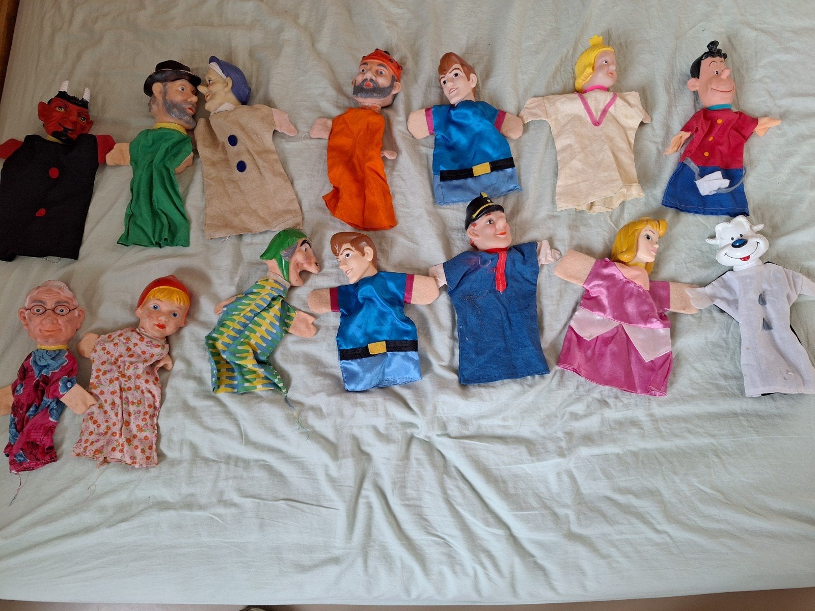 Poppenkastpoppen, Enlèvement