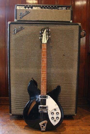 GEZOCHT RICKENBACKER 330 JETGLO, Musique & Instruments, Enlèvement
