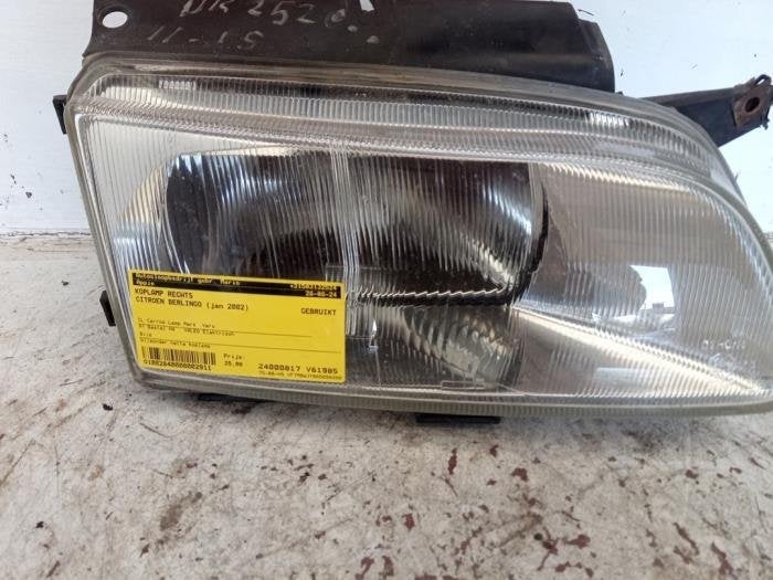 Phare droit d'un Citroen Berlingo, Autos : Pièces & Accessoires, -, 3 mois de garantie, Utilisé, -