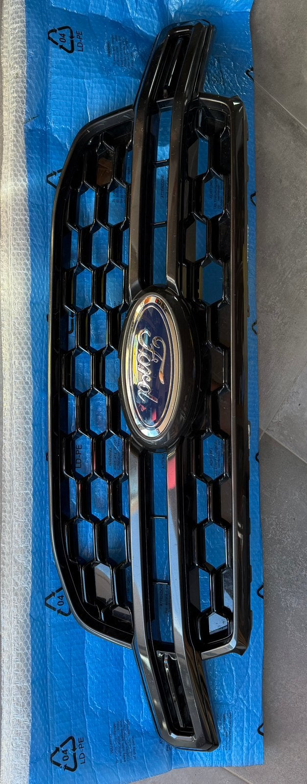 Calandre origine ford ranger wildtrak 2026, Neuf, Pare-chocs, Enlèvement, Ford