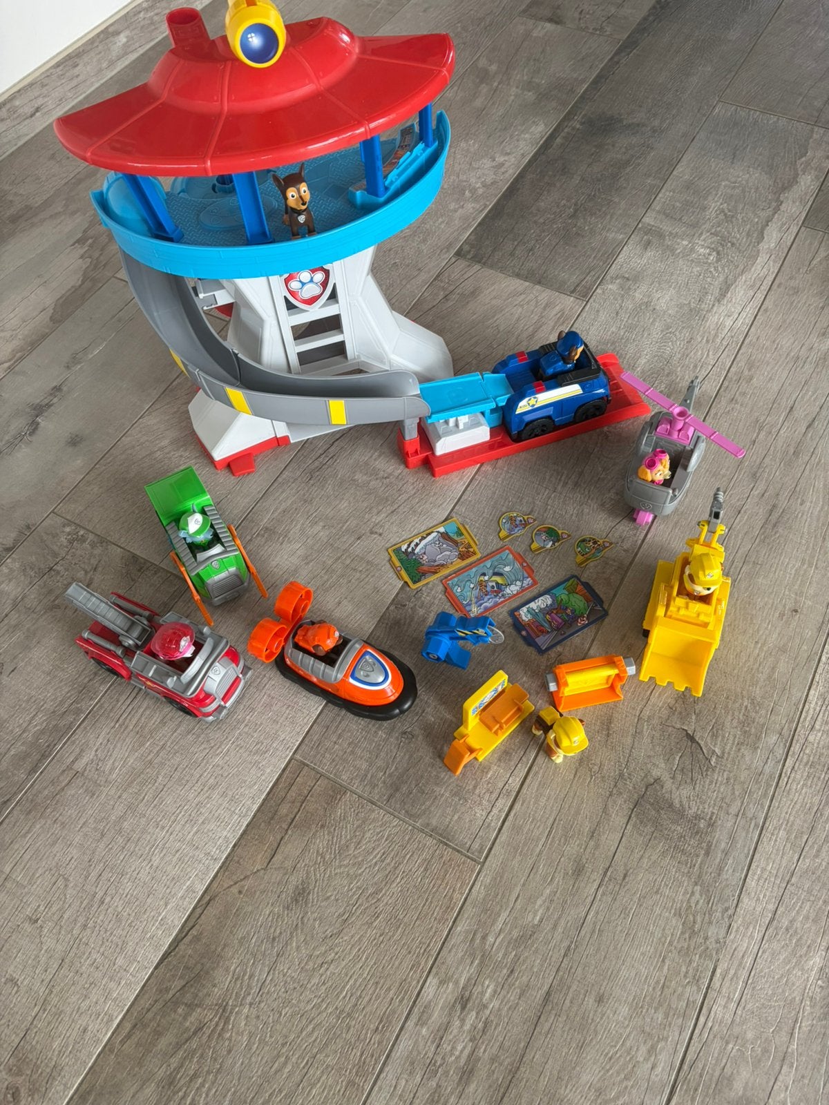 Paw Patrol uitkijktoren avonturenbaai, Ophalen, Zo goed als nieuw