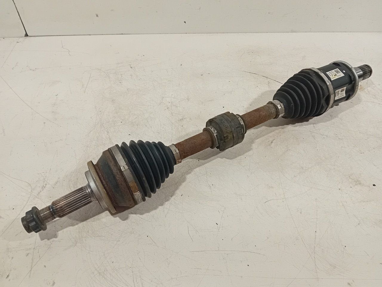 Aandrijfas links voor Lexus ES, Onderdelen@venauto.nl, Van der Ven Autorecycling B.V., Gebruikt, Ettenseweg 76, 4706 PB Roosendaal, The Netherlands
