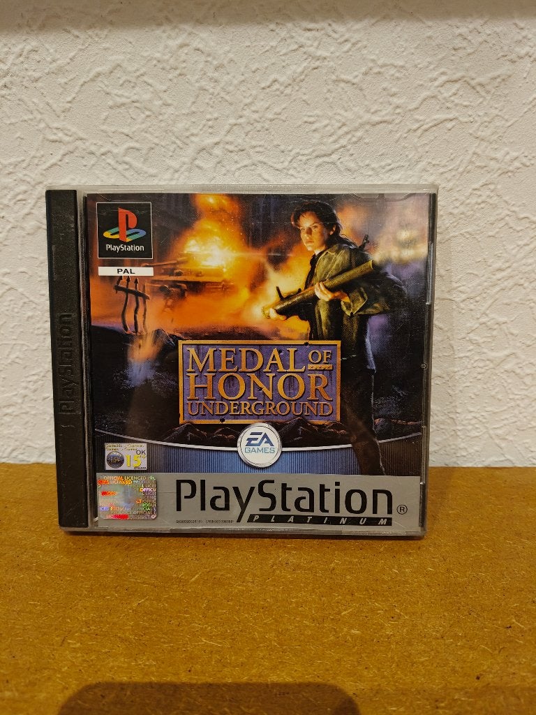Medal of Honor Underground Playstation 1, Games en Spelcomputers, Games | Sony PlayStation 1, Gebruikt, Shooter, 2 spelers, Ophalen of Verzenden