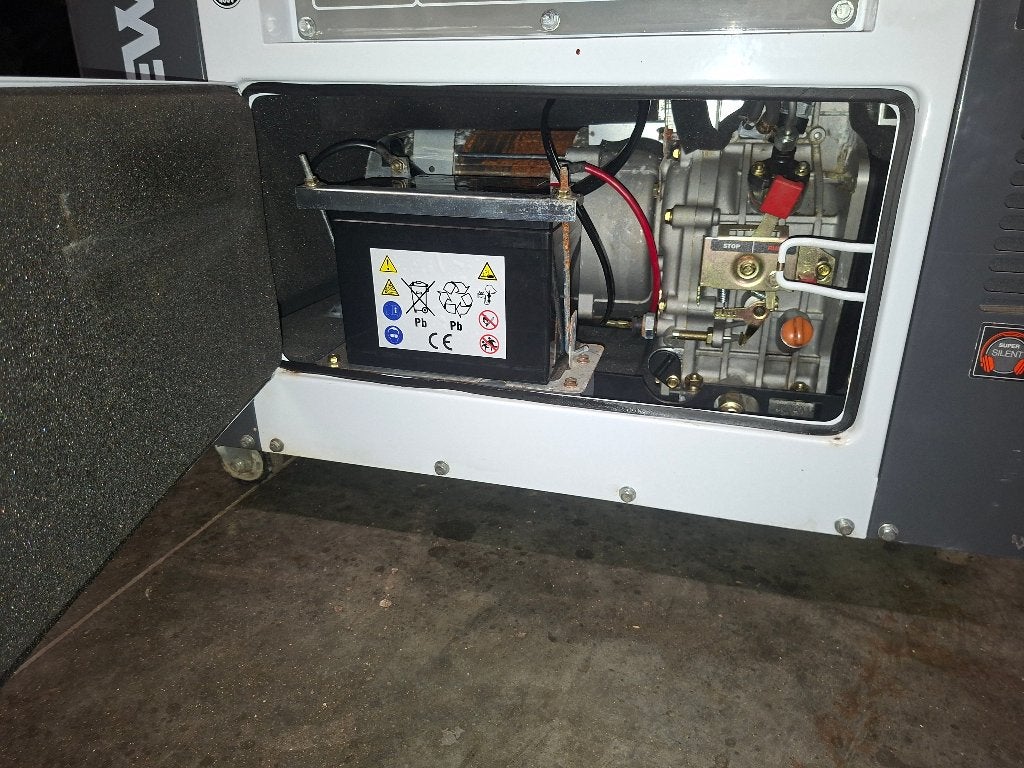 Deawoo 8kw generatoe, Ophalen, Zo goed als nieuw, 5 tot 10 kVA, Elektrisch startend