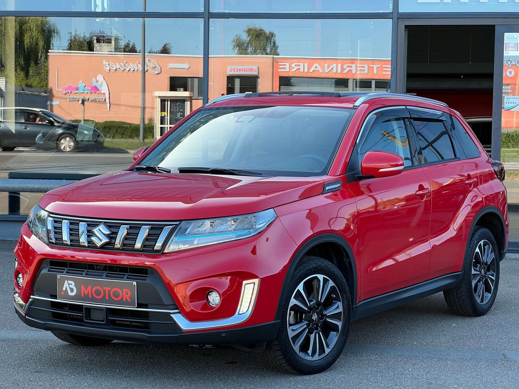 Suzuki Vitara Vitara 1.5 DualJet 4WD Hybrid ALL GRIP GLX AT, Autos, Rouge, Volant multifonction, Euro 6, Entreprise
