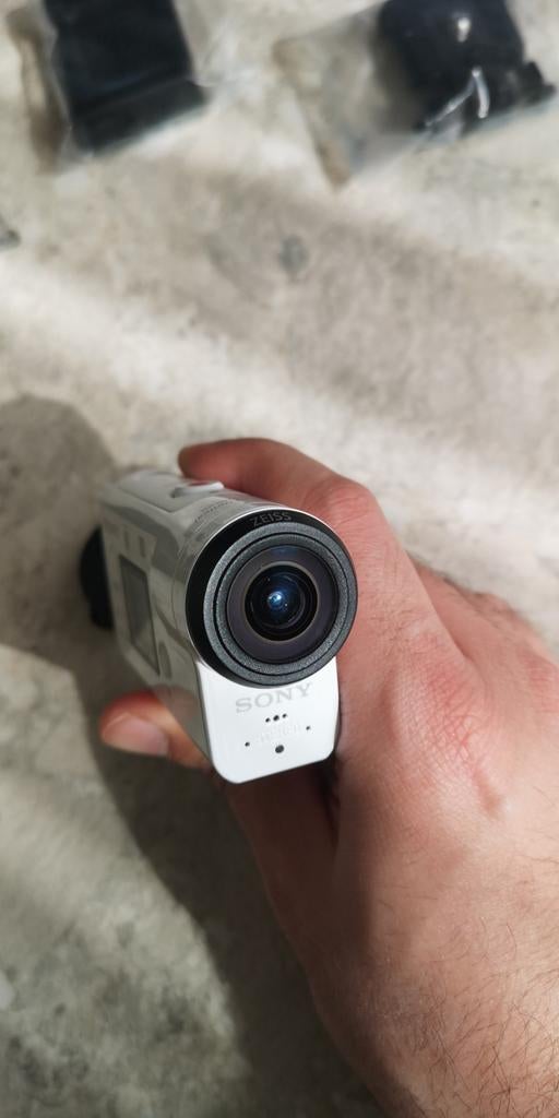 Sony fdr x3000, Enlèvement