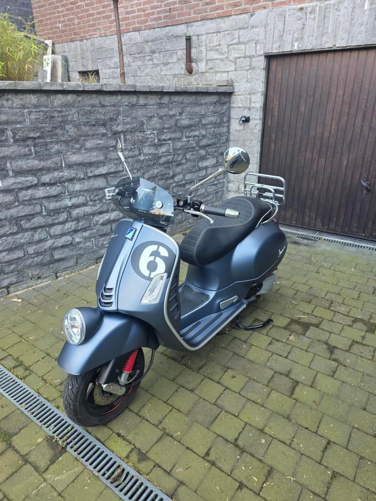 Vespa sei giorni prête à immatriculer, Autres modèles, 300 cm³, Comme neuf, Enlèvement