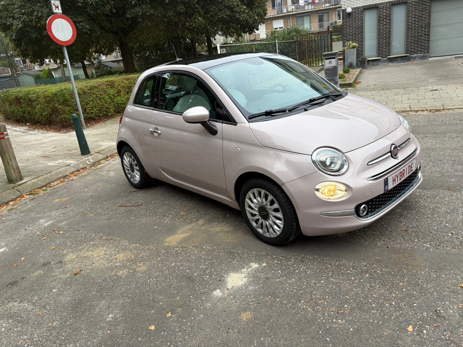 Fiat 500 hybride 94000km carplay 2021 garantie, Auto's, 88 g/km, Euro 6, Leder, Handgeschakeld
