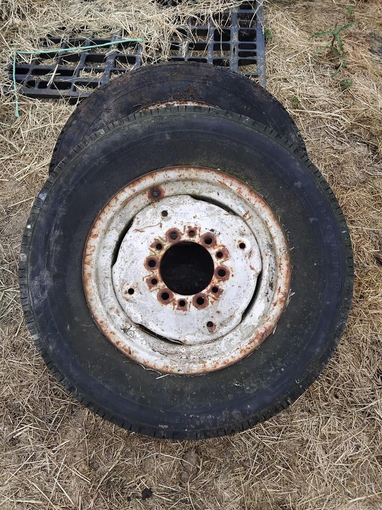 2 velgen voor ford tractor, Ophalen