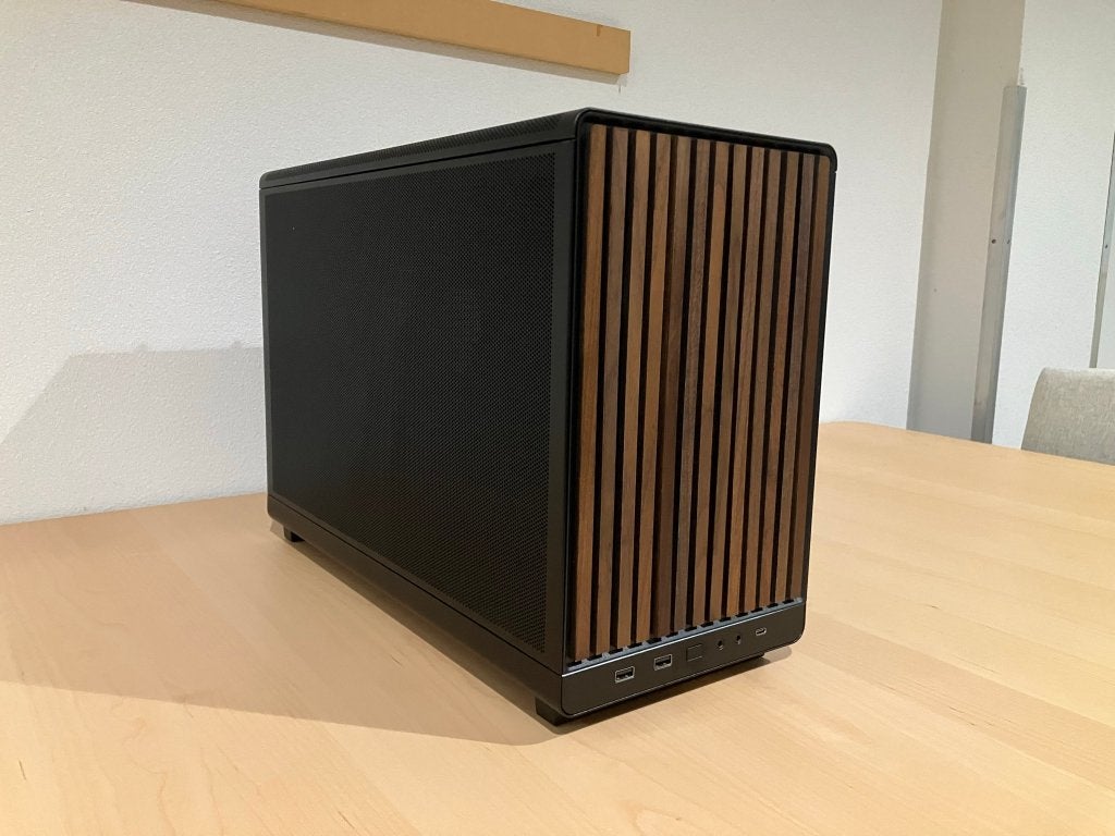 Game PC | Ryzen 5 4600G | 16G DDR4 | 500G SSD | Waterkoeling, Refurbished, Gaming, SSD, GeekForce