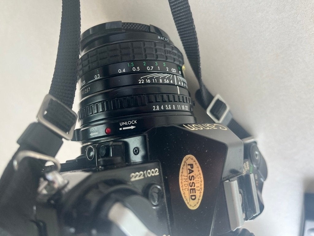 Canon AE-1 Program analoge cameraset met 3 lenzen en flitser, Ophalen of Verzenden, Gebruikt, Spiegelreflex, Canon
