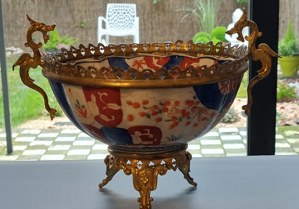 Imari Cup Japan 19e eeuws Napoleon III verguld bronzen frame, Antiek en Kunst, Ophalen