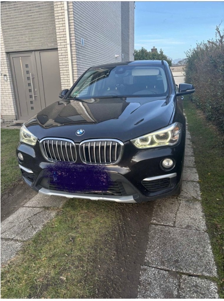 Bmw X1 met vele opties, Autos, BMW, Entreprise, X1, ABS, Caméra de recul, Phares directionnels, Régulateur de distance, Airbags
