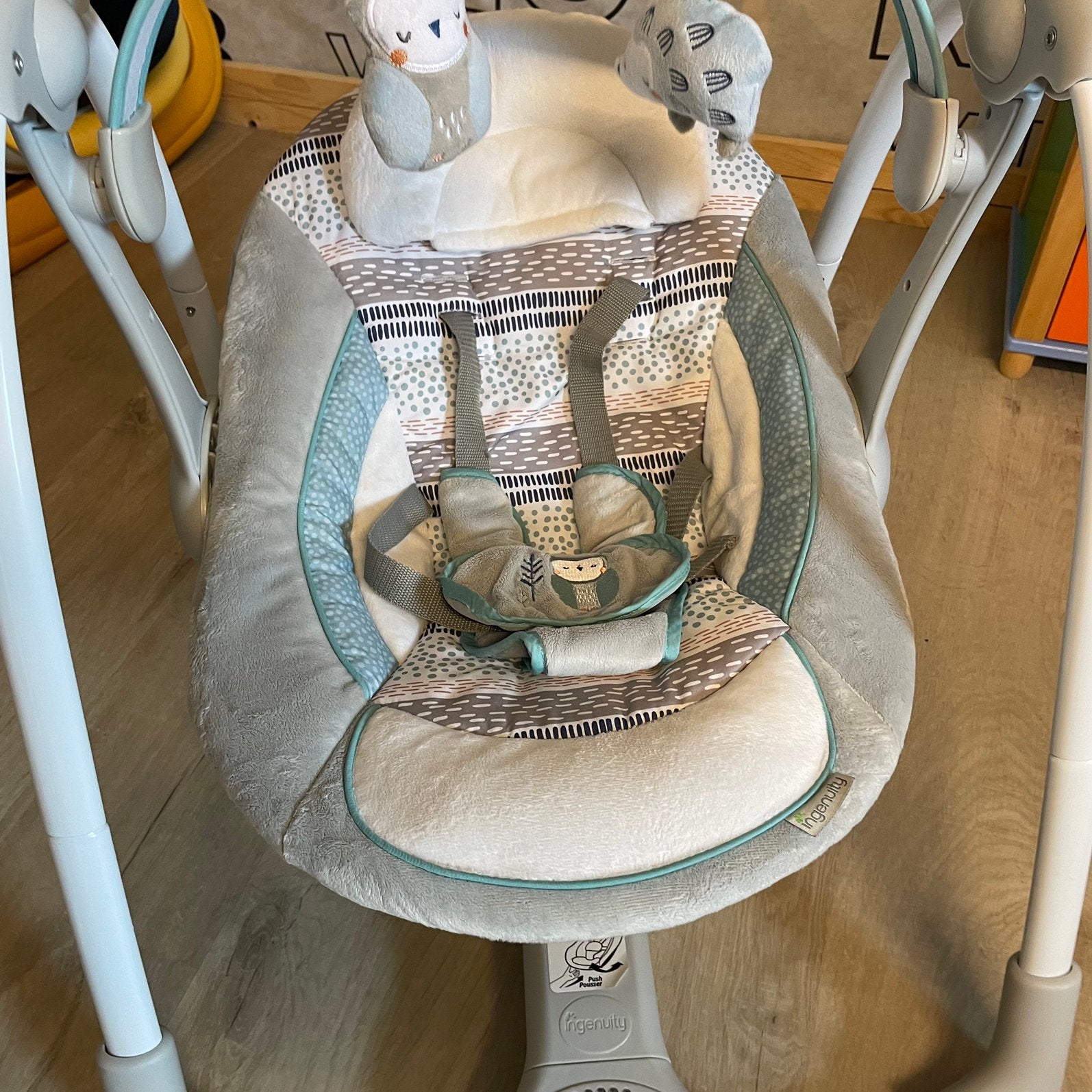 Ingenuity schommelstoel met geluid, Kinderen en Baby's, Ophalen, Zo goed als nieuw, Schommelstoel