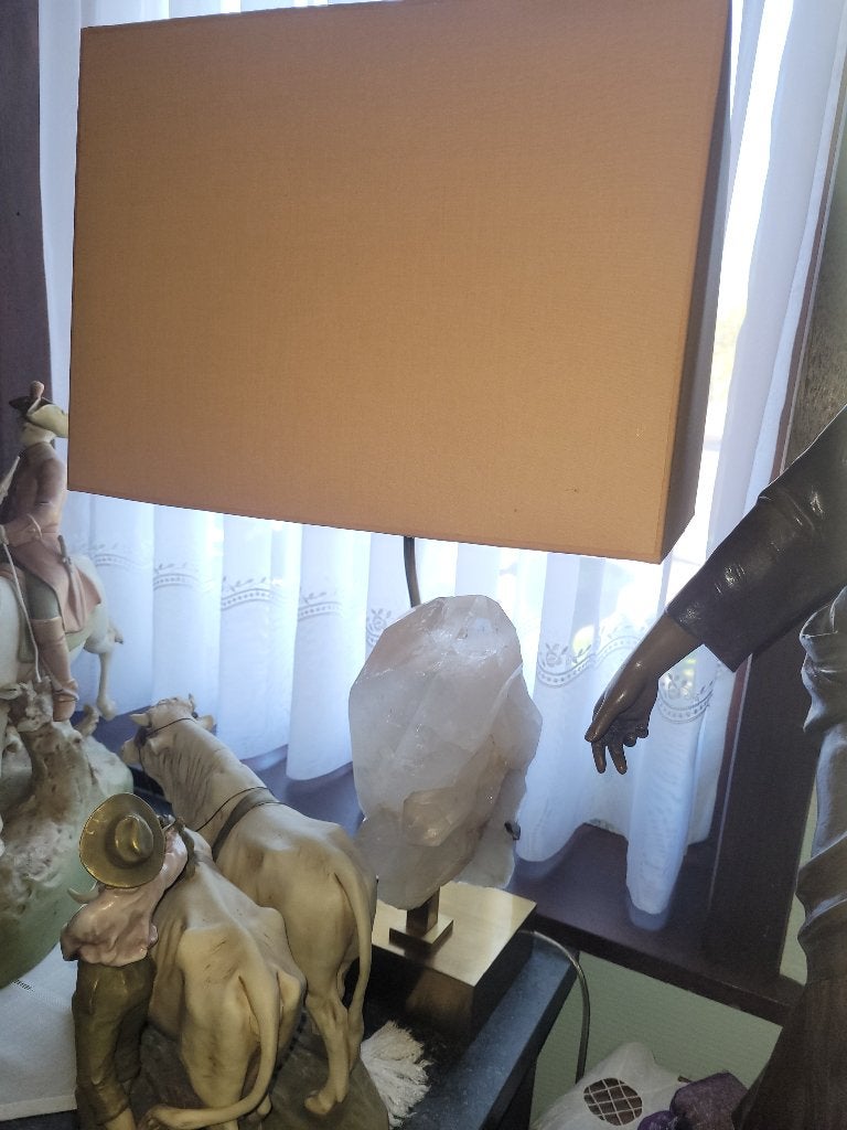 design lamp met kap en bergcristal, Antiek en Kunst, Kunst | Designobjecten, Ophalen, Lamp, Goud, Metaal
