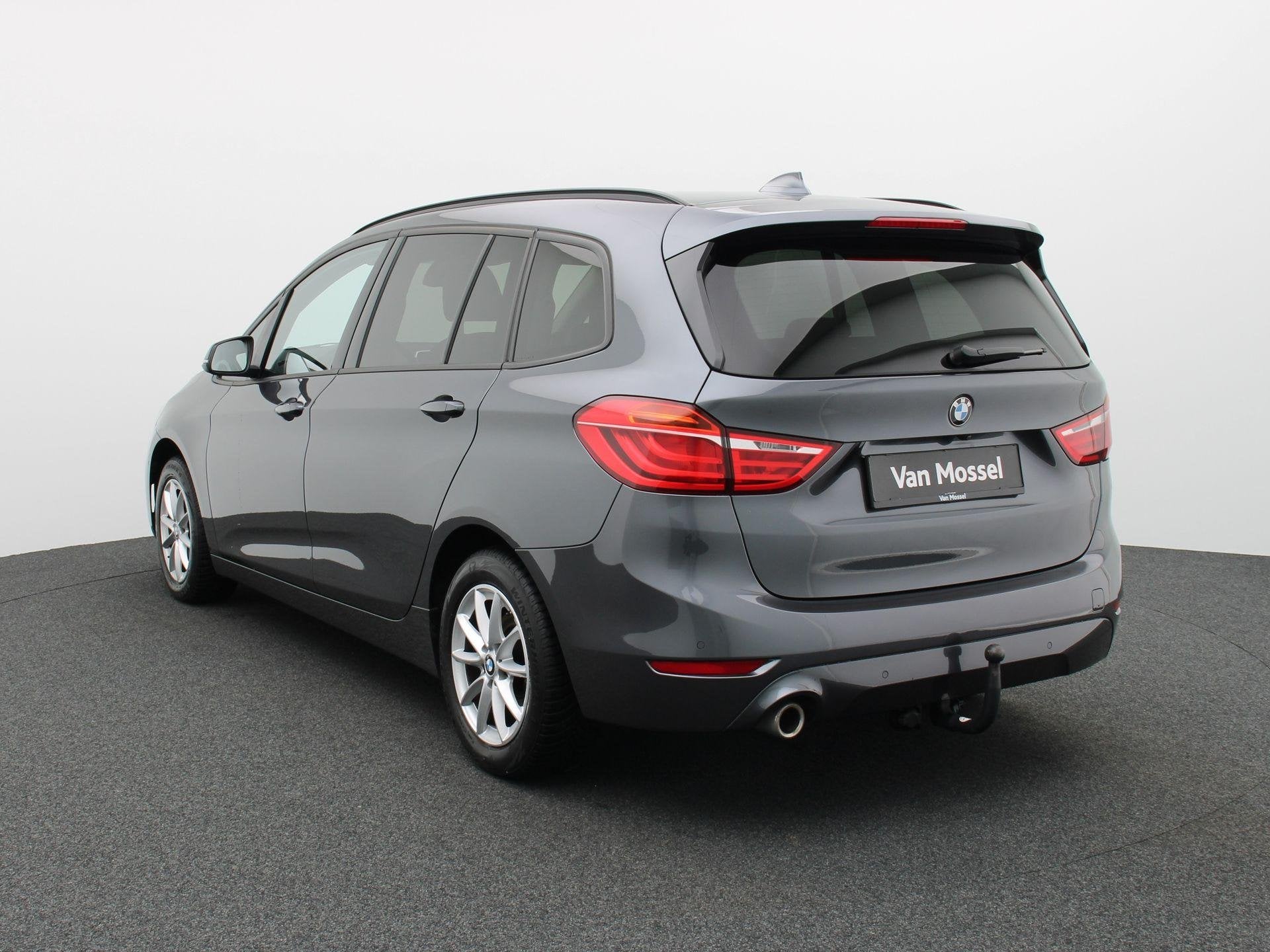BMW 2-serie Gran Tourer 218i (100kW), Auto's, Voorwielaandrijving, Dealer onderhouden, Gebruikt, Zwart