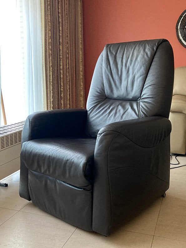 Elektrische relax-zetel, Huis en Inrichting, Fauteuils, Ophalen, Gebruikt, Leer
