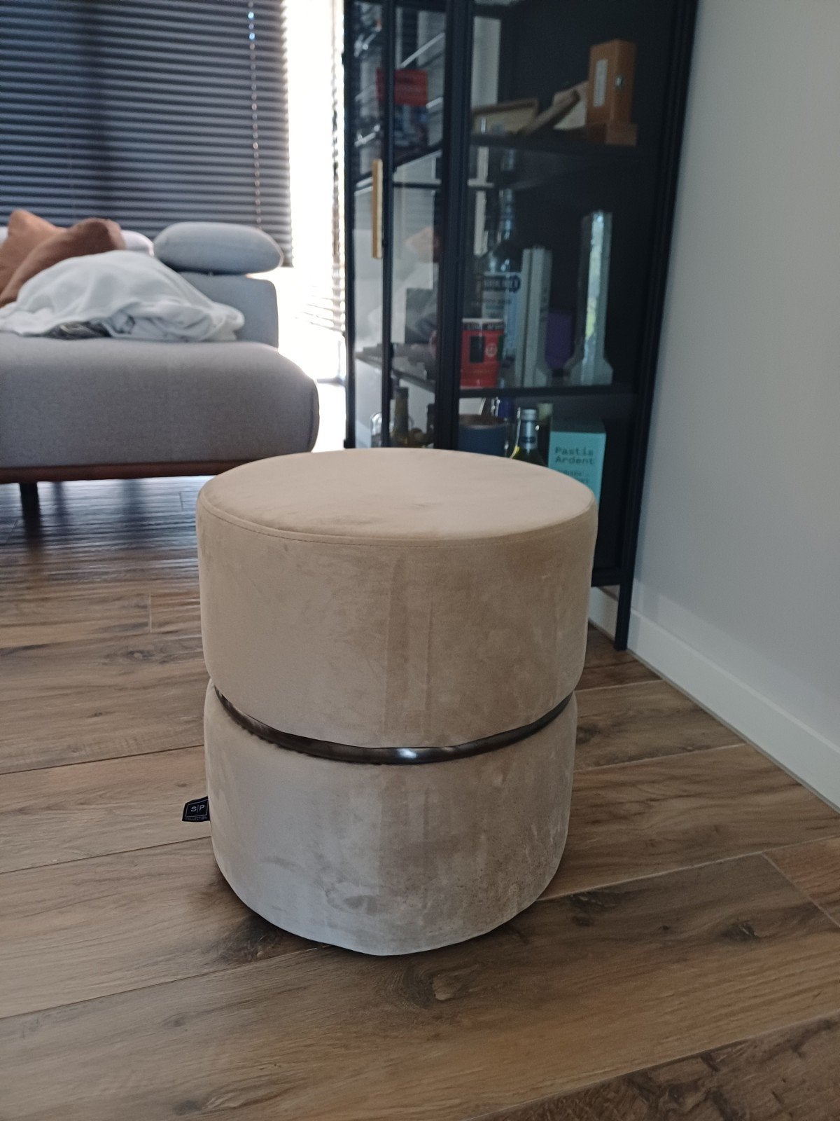 Pouf de salon, Enlèvement