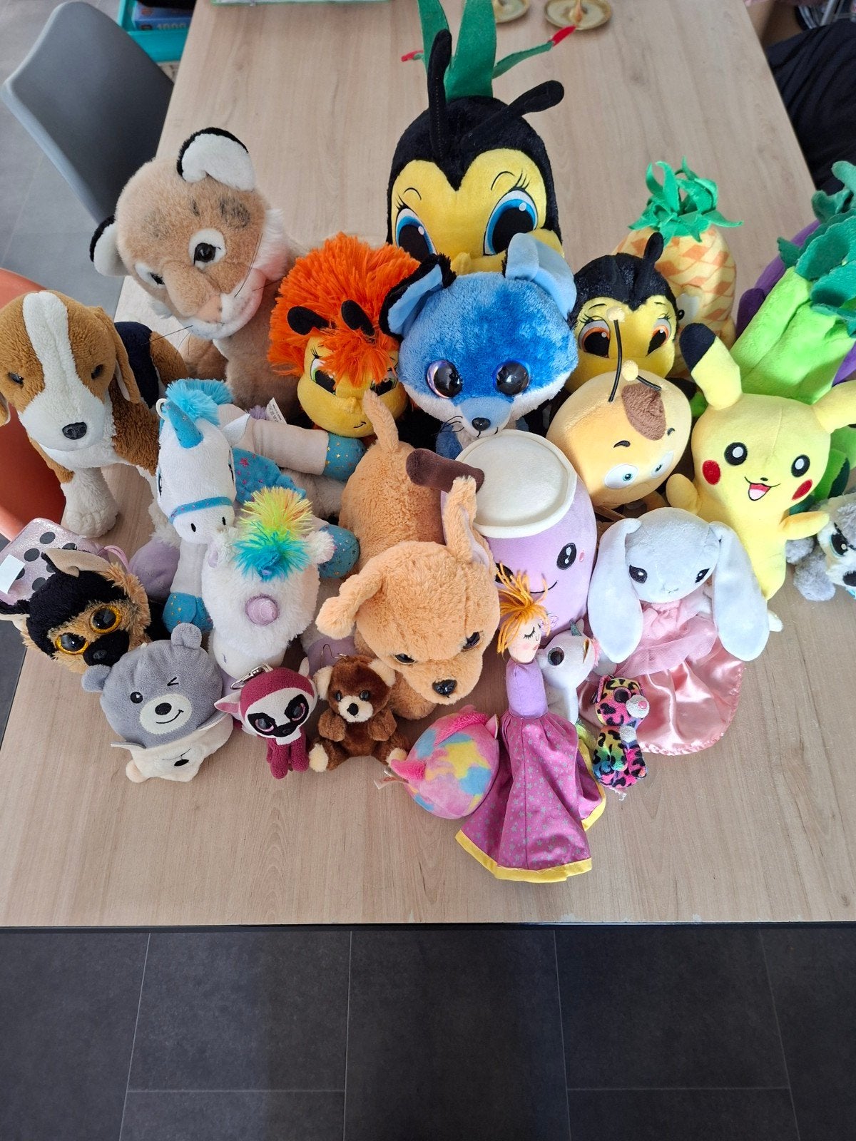 Lot knuffels, Ophalen, Zo goed als nieuw