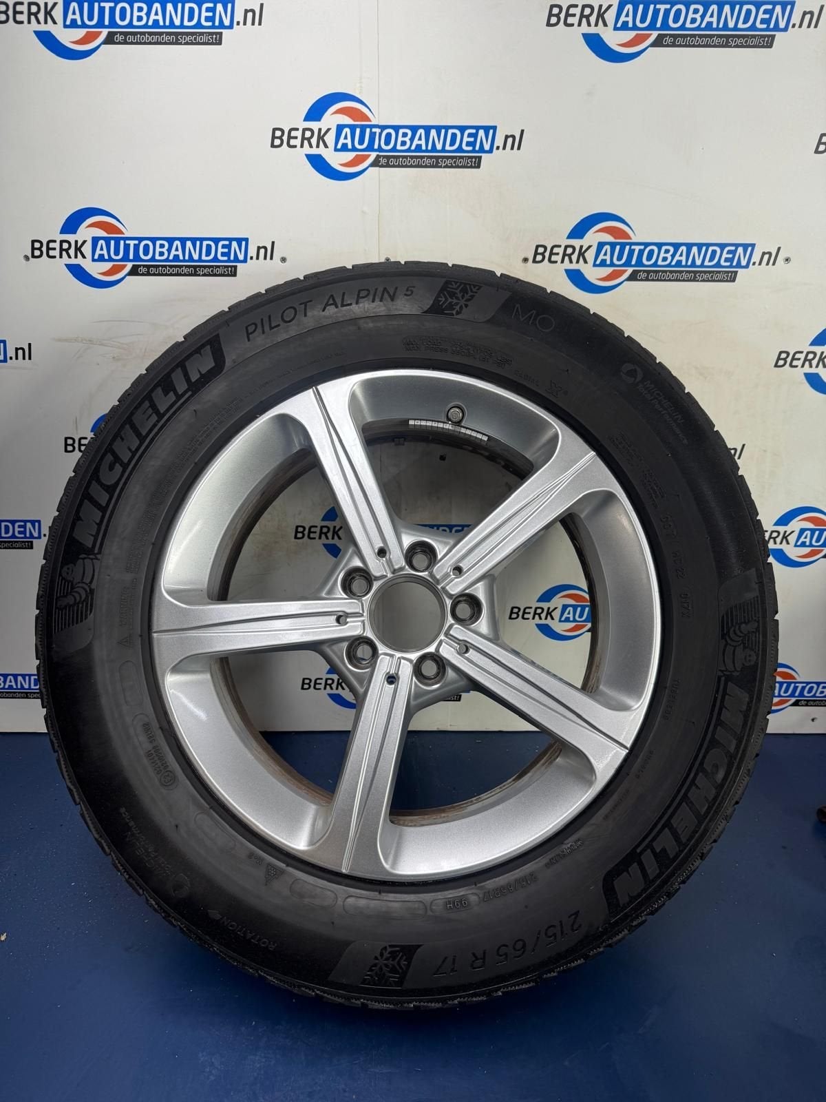 Originele Mercedes winterset 17 inch 5x112x66.6 ET44 6.5J, -, -, Banden en Velgen, 17 inch