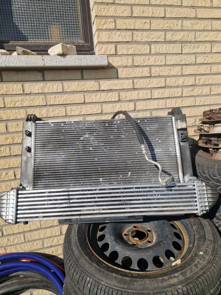 Mersedes  A klaas  en B-klasse  radiator voor water en airco, Enlèvement ou Envoi