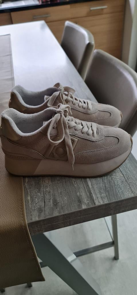 Sneakers Liu Jo maat 38, Kleding | Dames, Schoenen, Ophalen