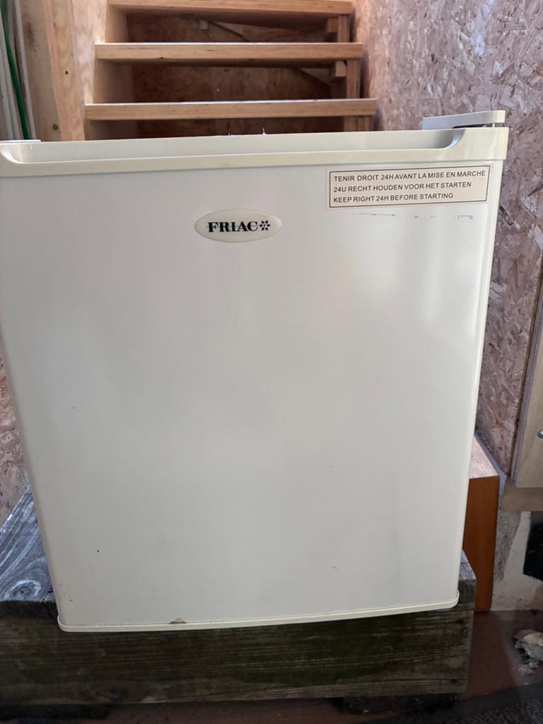 Friac opzetdiepvriezer, Elektronische apparatuur, Vriezers en Diepvrieskisten, Minder dan 85 cm, Minder dan 60 cm, Zo goed als nieuw