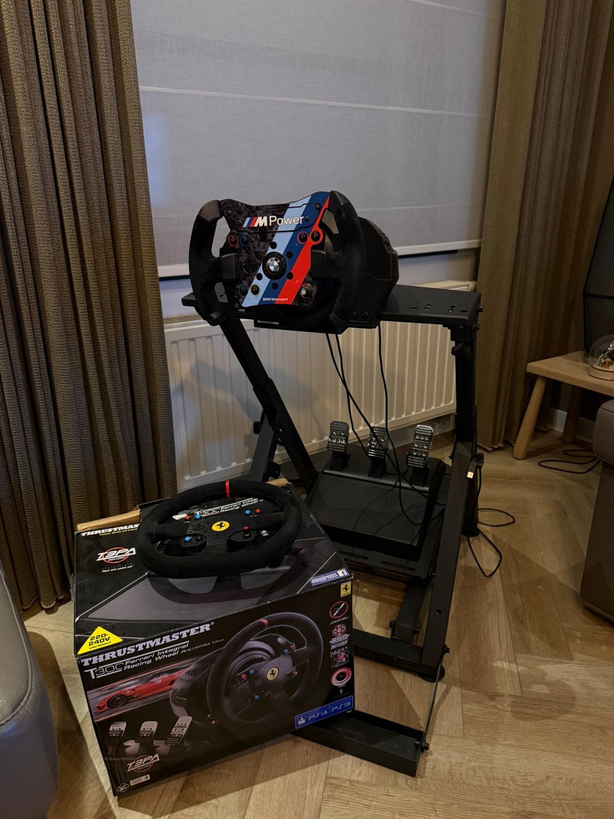 Thrustmaster t300rs ferrari integral racing wheel alcantara, Ophalen, Zo goed als nieuw