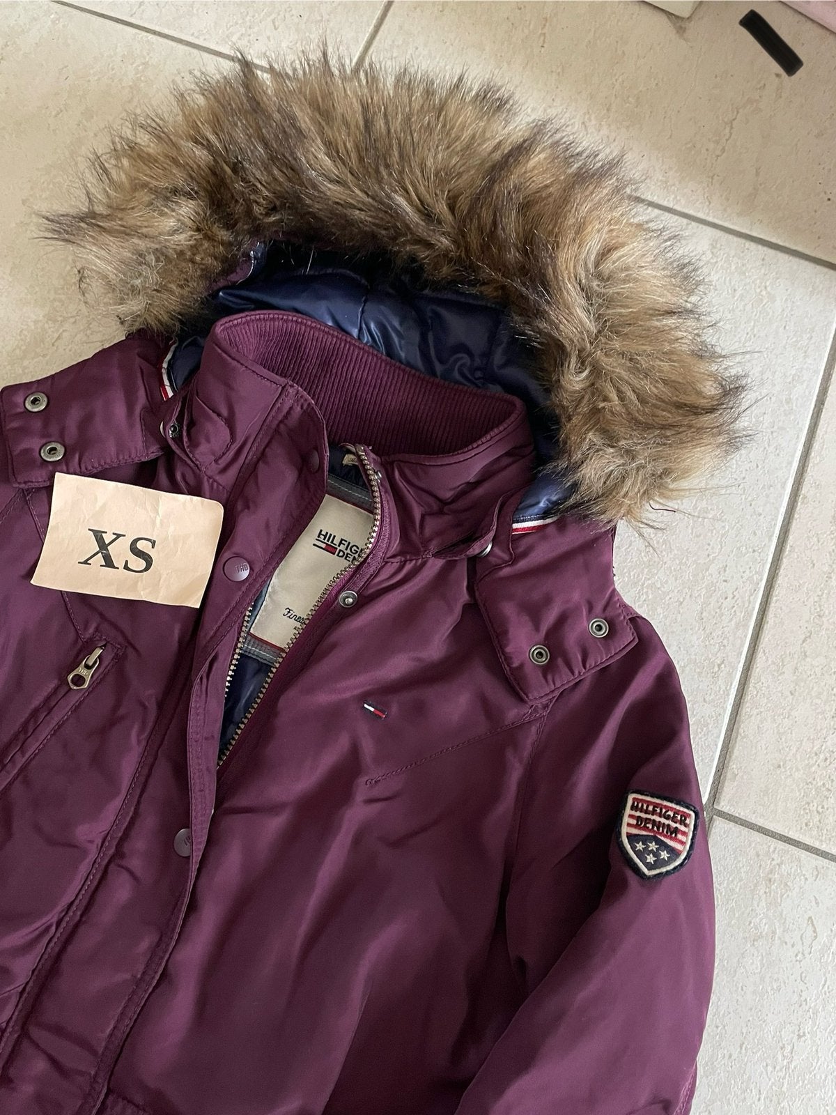 Manteau d'hiver Tommy Hilfiger col en fourrure - Taille XS, Vêtements | Femmes, Vestes | Hiver, Enlèvement ou Envoi, Comme neuf