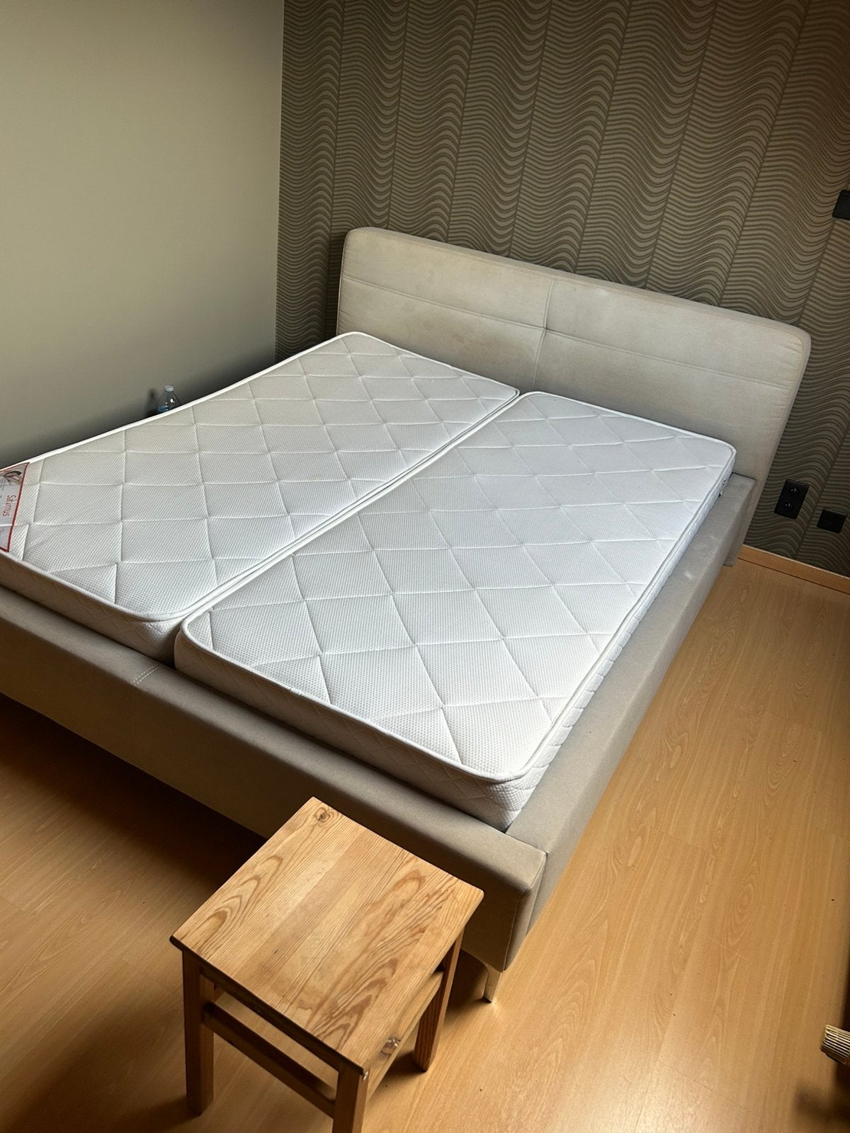 Boxspring van 1,80 M, Ophalen, Gebruikt