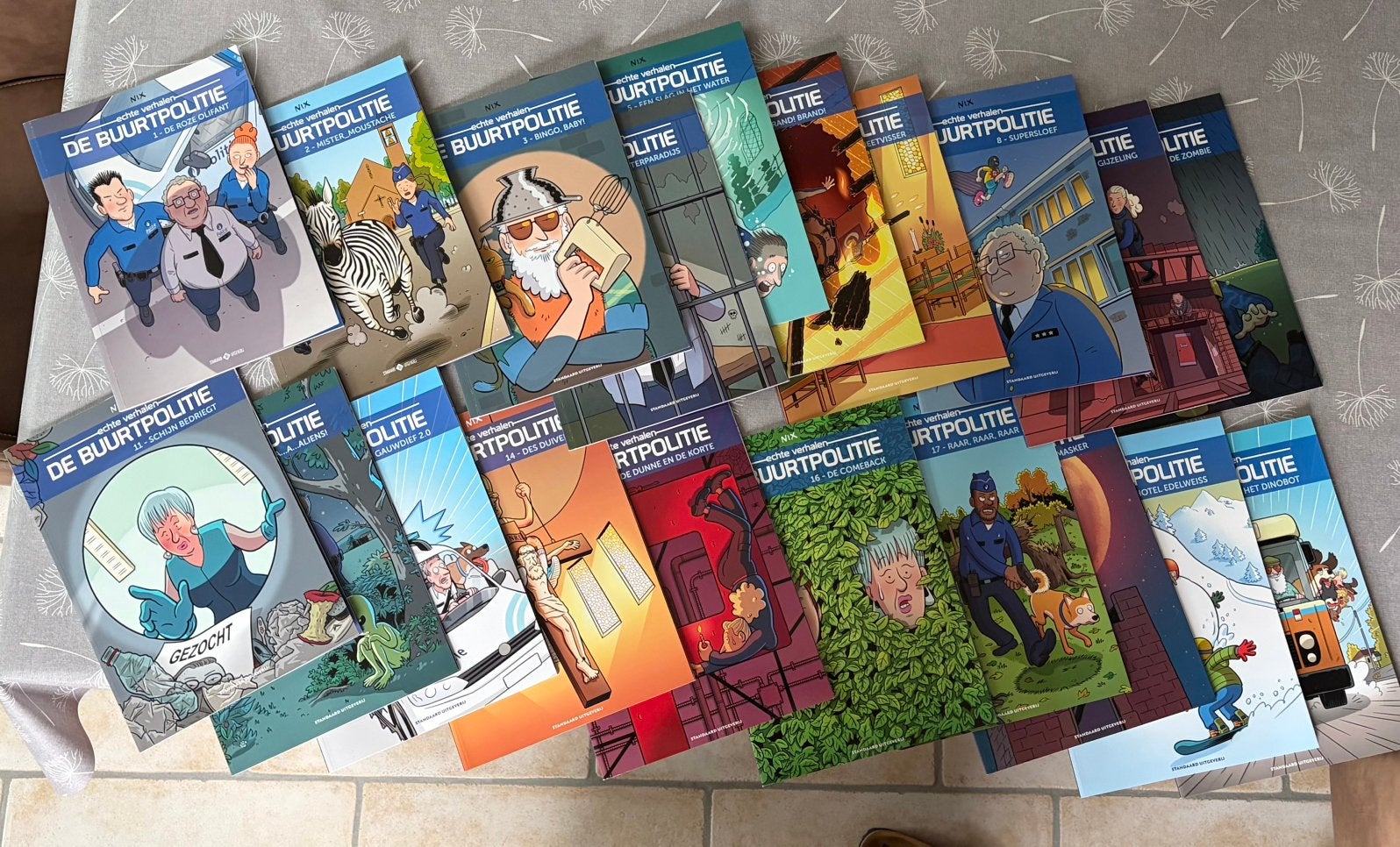 20 strips van de Buurtpolitie, Boeken, Strips | Comics, Europa, Ophalen of Verzenden, Zo goed als nieuw, Meerdere comics