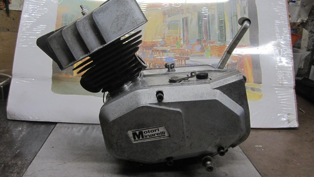 Bloc moteur Motori Minarelli P4, Vélos & Vélomoteurs, Pièces de cyclomoteur | Oldtimers & Ancêtres, Utilisé, Bloc, Enlèvement ou Envoi