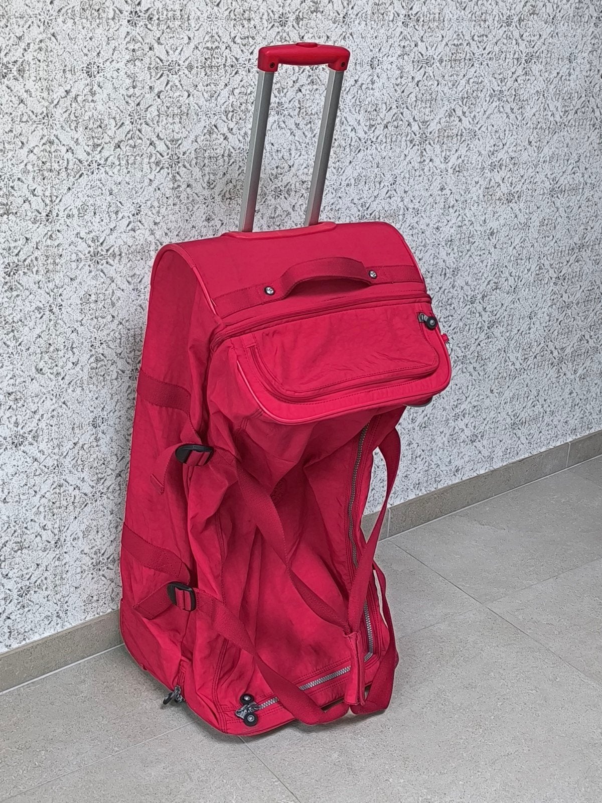 Kipling Teagan L Grand sac de voyage, rouge (état d'usage), 35 à 55 cm, Enlèvement, Utilisé, Rouge
