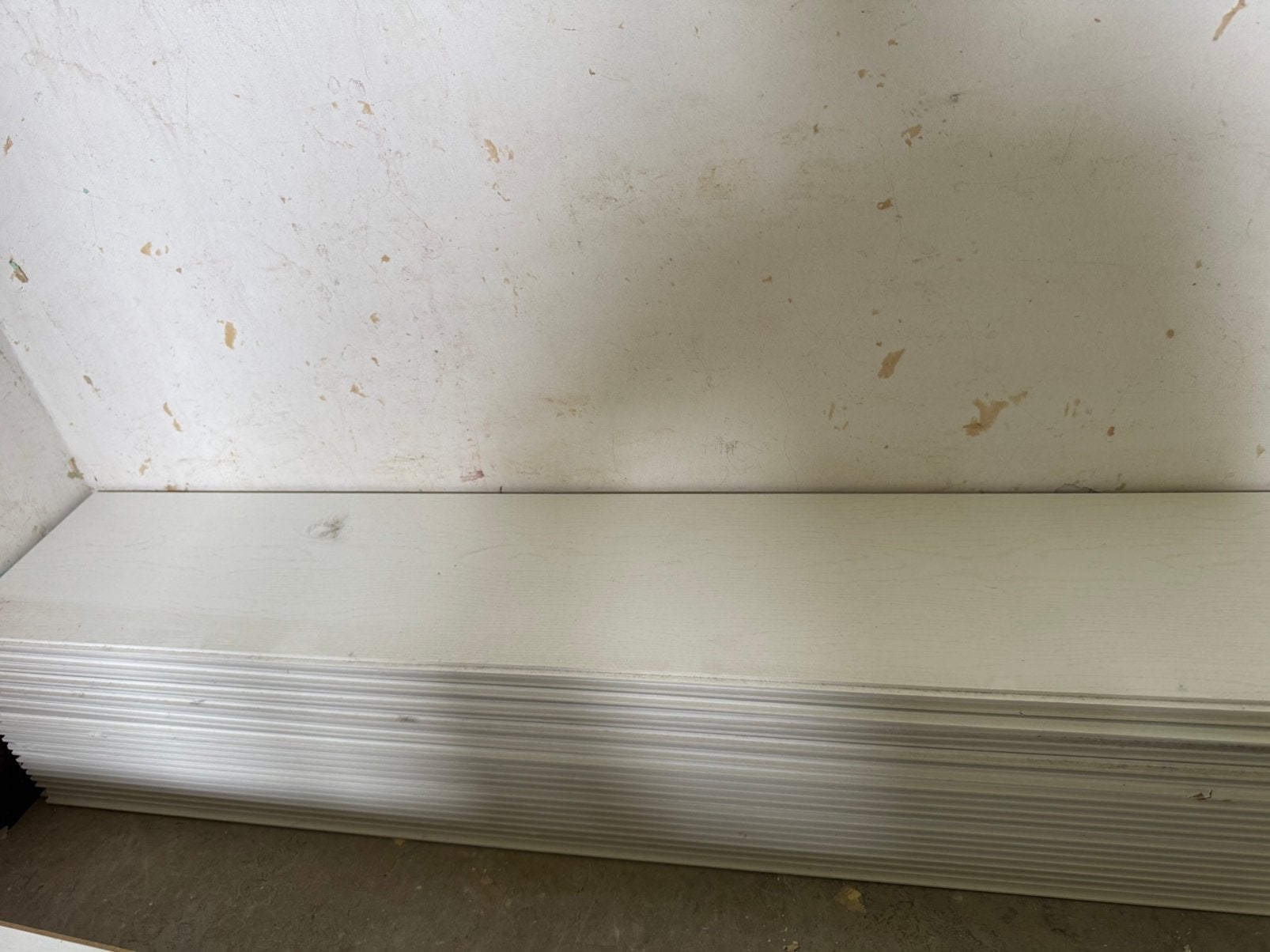 Plafondpanelen mdf 4,5 m2 wit generfd, Ophalen, Gebruikt, Hout, Minder dan 20 mm