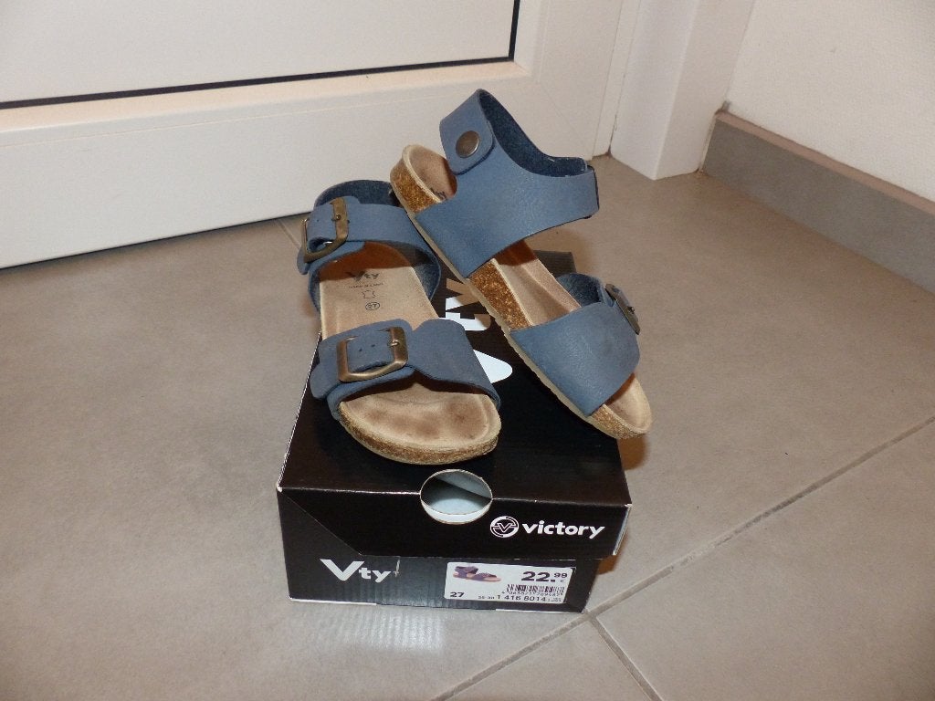 VTY Blauwe sandalen jongen - maat 27, Kinderen en Baby's, Kinderkleding | Schoenen en Sokken, Gebruikt, Schoenen, Jongen, Ophalen of Verzenden