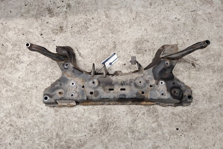 BERCEAU MOTEUR Ford Fiesta 6 (JA8) (01-2008/01-2018), Henry-Ford-Straße  1
50735  Köln, DE, Ford-Werke GmbH, Kunden@ford.com, Ford