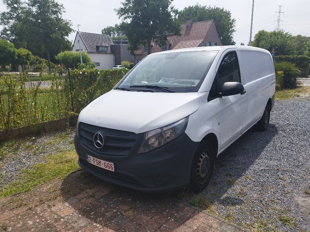 Mercedes Vito bestelwagen, Auto's, Mercedes-Benz, Euro 5, 4 cilinders, Wit, Particulier