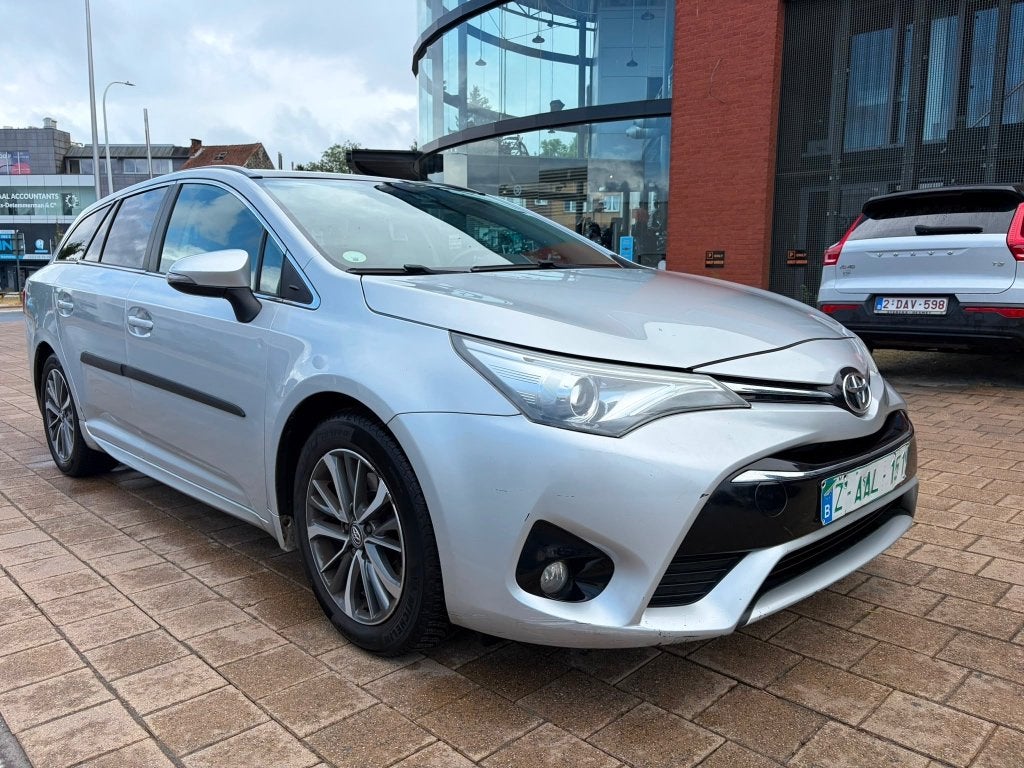 Toyota Avensis Avensis SW 2.0 D-4D Business Executive, Cuir, Argent ou Gris, Achat, Avensis